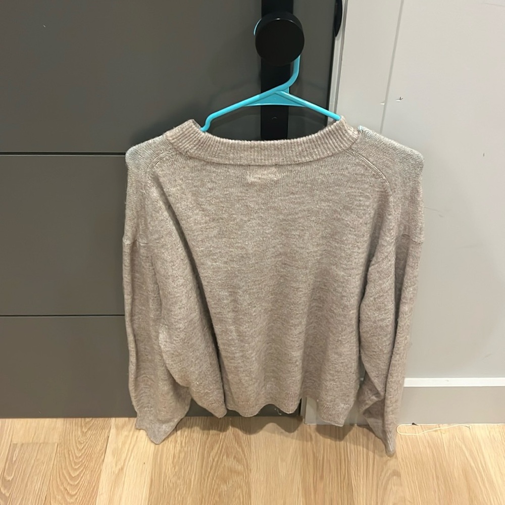 H&M sweater